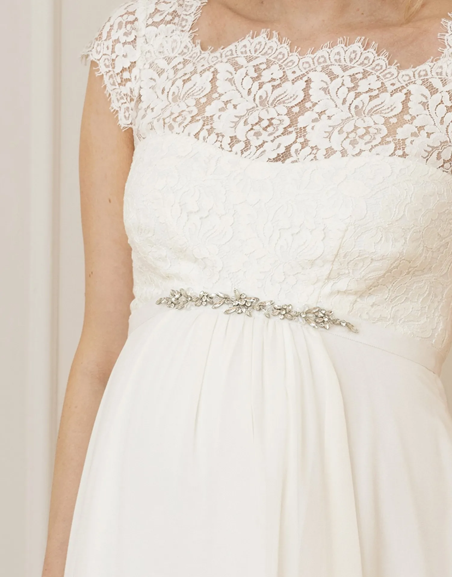 Store Seraphine Lyvia | Ivory Eyelash Lace & Silk Chiffon Maternity Dress