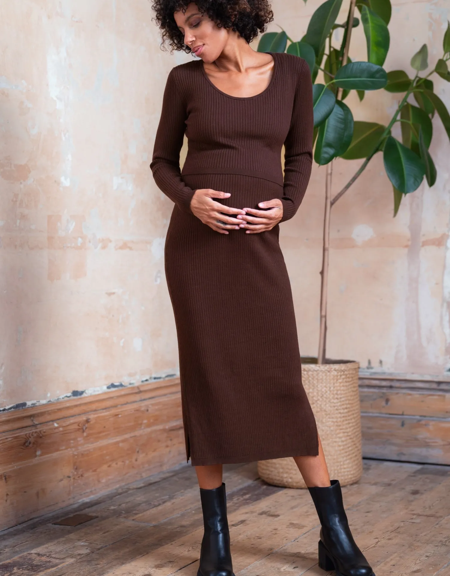 Store Seraphine Shania | Brown Ribbed Maternity & Nursing Dress